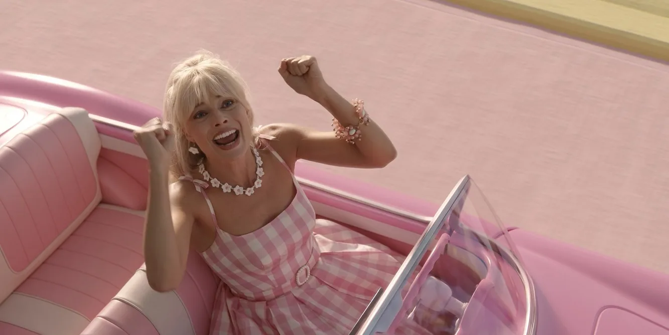 رنگ صورتی نمادی از زنانگی و دخترانه بودن